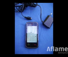 Cellulare  Touchscreen  Vodafon 547