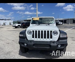 Vendo la mia Jeep Wrangler Unlimited Sport S 4WD del 2020